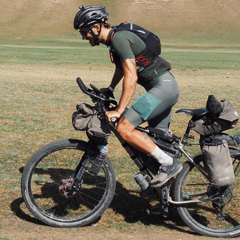 Nacho e la sua sfida estrema: Silk Road Mountain Race con Selle SMP